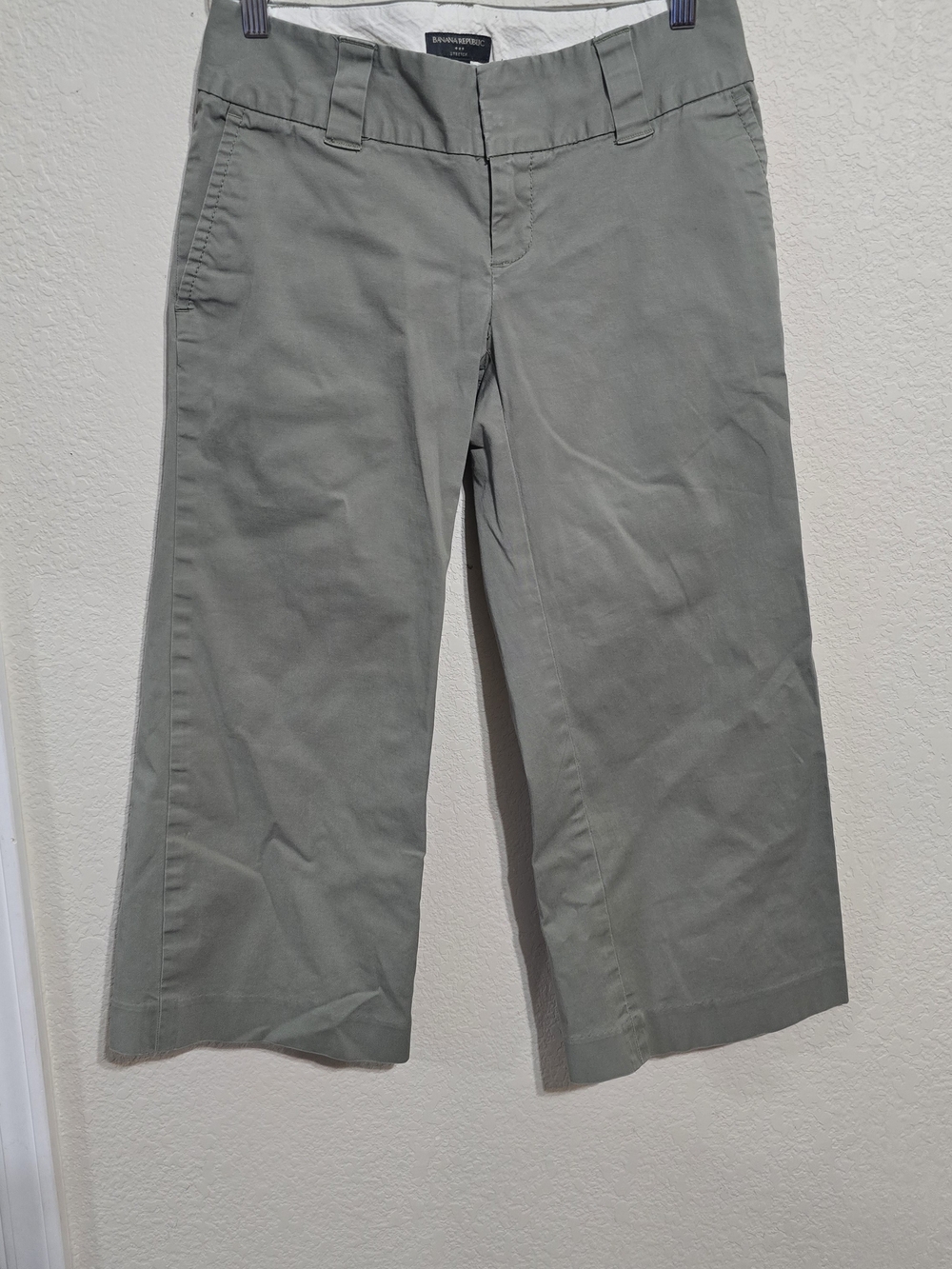 Banana Republic Stretch Women’s Olive Green Chino Pants